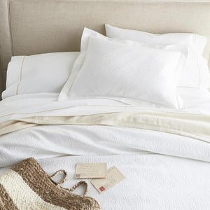 Vienna Coverlet White - King Size