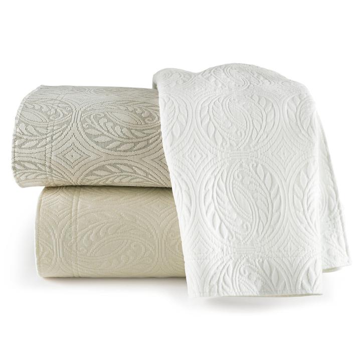 Vienna Coverlet White - King Size